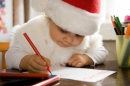 Presentes de Natal entregues para crianças do AABB Comunidade