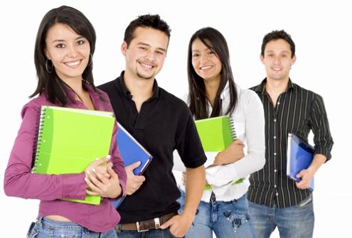 English Choice oferece cursos de inglês para associados